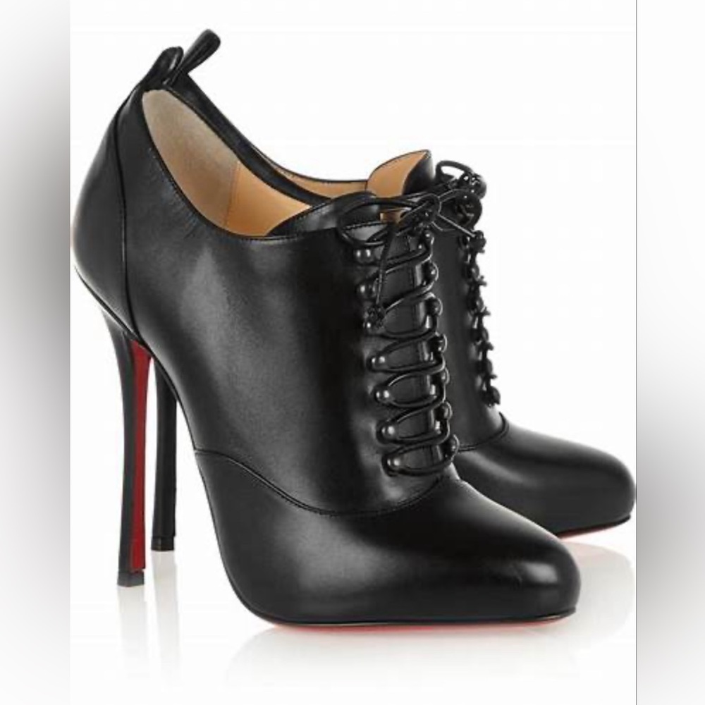 Christian Louboutin short boots Sz 37